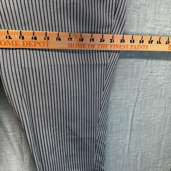 Brooks Brothers Natalie Fit size 14 navy blue and white pockets belt loop 2 pair - Picture 9 of 13